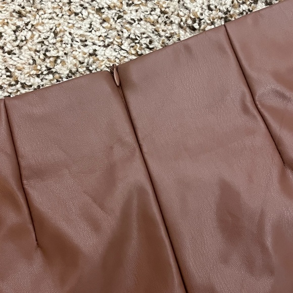 Princess Polly Leather Skirt w/ Tie Front Detail - Size 6 - CB 105 - Picture 3 of 4